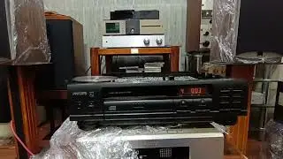 đầu CD Philips model CD 130 gi&aacute; 2,8tr bao ship:0975580267