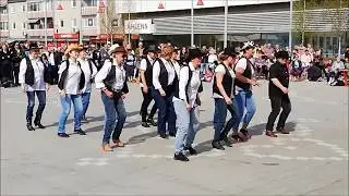 Dansens dag Brotorget Bolln&auml;s 27/4 2019