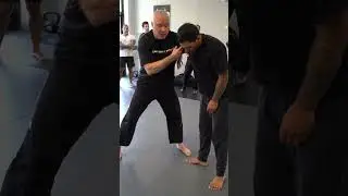 Under Hook Shirt Grab #closecombat #clinch #grappling #dirtyboxing #selfdefense #kravmaga #mma #fypシ