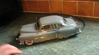MARUSAN CADILLAC KOSUGE JAPAN NICE TIN TOY VERY RARE BATTERY REMOTE CAR TINPLATE