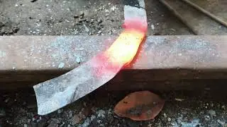  They made a dagger from scrap metal. Blackberry @Make a kanif@  