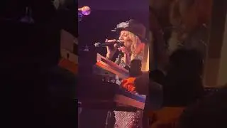 Persian Armenian singer Helen