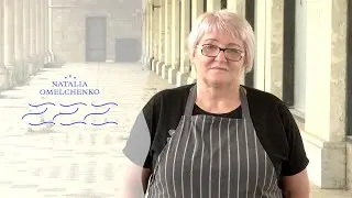 Restaurant Zonder Zeezicht - Aflevering 12 - Natalia leert Elke een klassieke Oekra&iuml;ense bereiding.