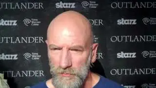 Outlander TV News&rsquo; Tartan Carpet Interview with Graham McTavish