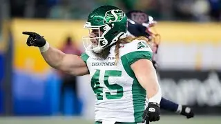 A.J. Ouellette bulldozes his way in for the TD | 112th Grey Cup