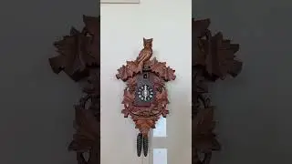 Working - Owl and Fox &ldquo;Sour Grapes&rdquo; Cuckoo Clock, Vintage, Black Forest German Made. Light Brown.