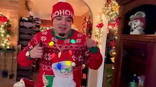 AkaPanda - Perreo Navide&ntilde;o (Official Music Video)
