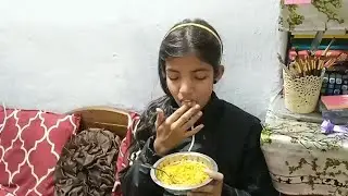 Siddhi Ne Banaya Apne liye khana Siddhi aur uski stationary ki shopping