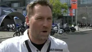 Premiere: Motorradfans treffen sich zu Berlin Harley Days