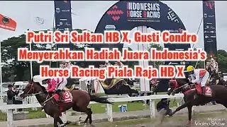 Putri Sultan HB X, Gusti Condro Menyerahkan Hadiah Pacuan Kuda Piala Raja