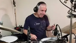 Robert Meniere Brush Taps ( Louie Bellson ) Drum Cover