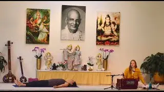 Mantra Yogastunde mit Radha Prema - Live Yogastunde 09:15 Uhr 21.05.2020
