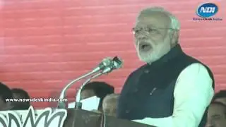 Modi presenting his idea of 'Vision India' of development