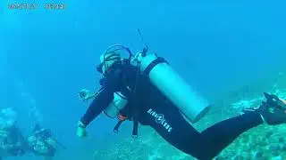 Scuba diving in Canc&uacute;n at the underwater museum!