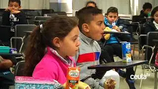 Veinte “pequeños héroes” del CEIP José Acosta aprenden a actuar ante una emergencia