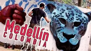 Painting Murals in Medell&iacute;n - Colombian Adventure