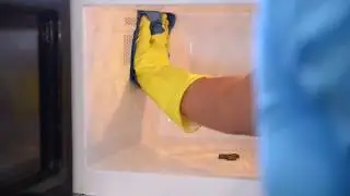 How to clean a microwave without chemicals! Cleaning tips
