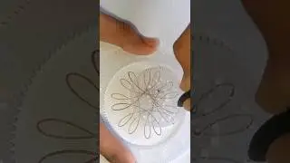spirograph drawing 🤎😍 #satisfying #spirograph #youtubeshorts #drawing #viral #reels #shorts #art