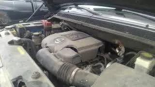 Звук мотора Nissan VK56DE от 2011 Nissan Armada Platinum 5N1AA0NE1BN609718