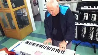 Magno Dantas e Cleman testando o Korg M3 e a Roland HPD10 na Sommexe