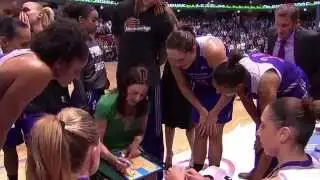 Wireless: Coach Brondello Sets Up Diana Taurasi's Game Winner!