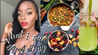 WHAT I EAT IN A DAY | VEGAN FOOD + VITAMIN UPDATE