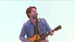 Bernard Fanning  - Wish You Well (Live on the Footy Show, 2013)