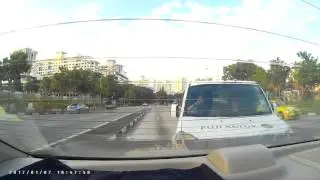 Singapore Impatient road rage GBA5242G driver