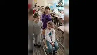 Маленьке передноворічне свято у 2-В класі ПШ 