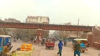 Jhelum&rsquo;s Walking Tour of Old Streets | Street Life in Jhelum During Winter 