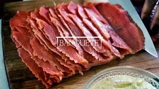 Gravlax de Salmão com Molho de Mostarda
