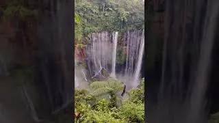 One of the most stunning places I've ever been to!📍Tumpak Sewu Waterfall, East Java, Indonesia