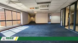 1415.17m&sup2; office with backup power in Bedfordview