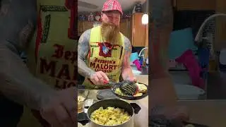 Курица с банановым перцем и жареным красным перцем!