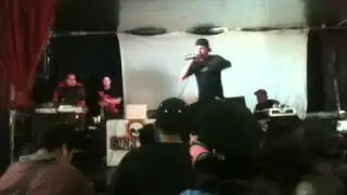 Mc. PIO EN EL BOMBAY DF - REAL & FUEGO