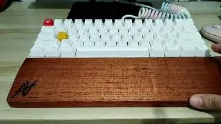 Iron Meets Wood's 60% Keyboard Palm Rest