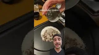 J&aacute; tinha visto essa maneira de limpar moedor de caf&eacute;? #cafe #cafeteria
