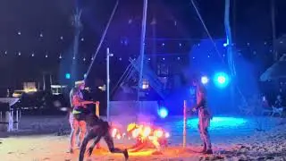 Show in Blue Bay Esmeralda&rsquo;s beach