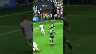 FIFA 25 Gol Alexis Sanchez flashback de Chilenita