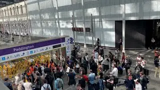 London Tube Chaos  Power Cut Shuts Stations & Suspends Lines