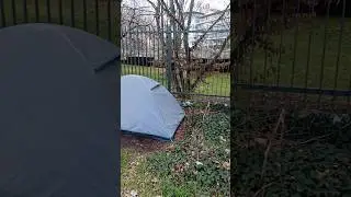 Кто-то живёт в палатке возле Европейского суда по правам человека. Страсбург