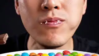  DON&rsquo;T BLINK 👀  Most satisfying ASMR candy eating 🍬  Crunchy &bull; Juicy &bull; Relaxing  