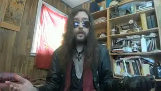 Левые гораздо лучше умеют искажать алгоритмы. Правые гораздо лучше созидают органические явления.