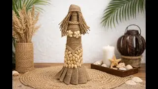 Karibische Dame aus Jutegarn ♻️ | Handgemacht aus Glasflasche, Jute und Pistazienschalen