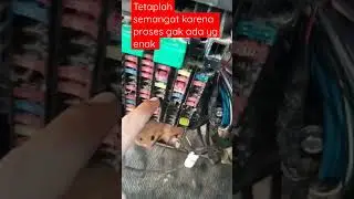 letak sekering lampu rem/ lampu stop Hino 500