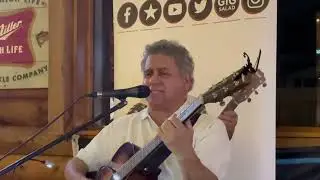 Tom Lovato performs ast The Lake  IMG 2513