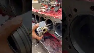 Essential Tricks Engine Piston Installation #youtubeshorts #works #engine #foryou #skills #piston