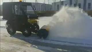 Customized snow sweeper, self-propelled with rotating brush, factory direct sales for road snow