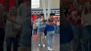 Airport guests stunned by flash mob during Eras Tour in Indianapolis #taylorswift #lovestory