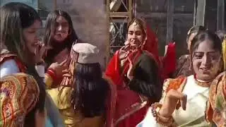 Uttrayani Mela. Bareilly mein . Sundar jhankiyan. Aur really ka Anand lijiye. Har Har Mahadev. 